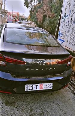 هیۆندای ئەلەنترا